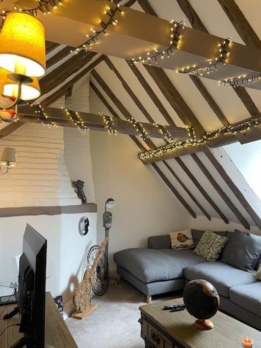 Beautiful 1600'S Loft Apartment. Ware Exteriör bild