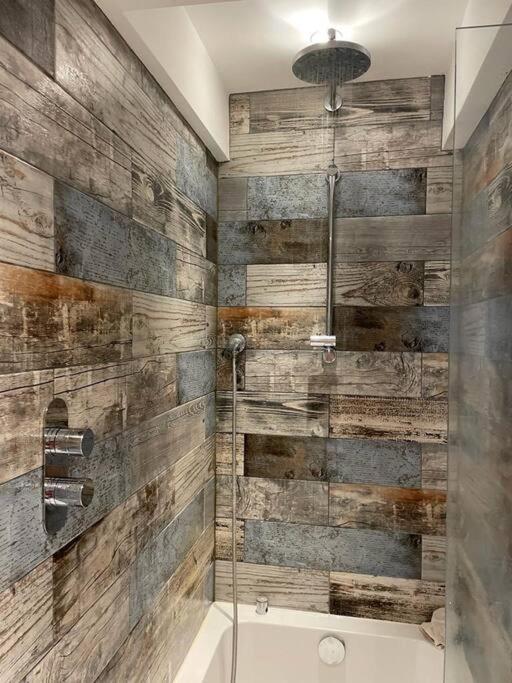 Beautiful 1600'S Loft Apartment. Ware Exteriör bild